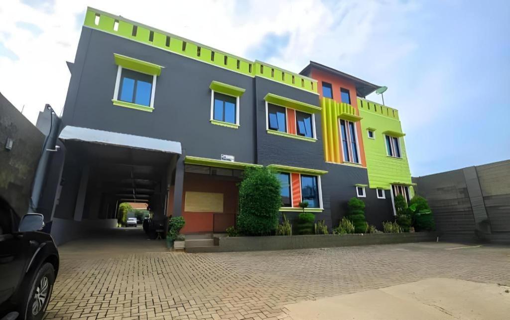 Hotel Khalista Пурвакарта Екстер'єр фото