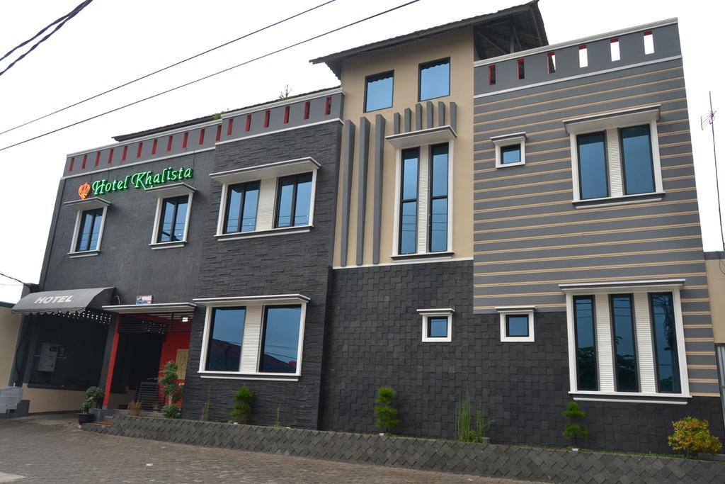Hotel Khalista Пурвакарта Екстер'єр фото