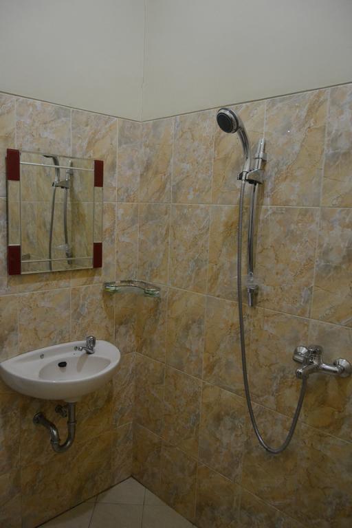 Hotel Khalista Пурвакарта Номер фото